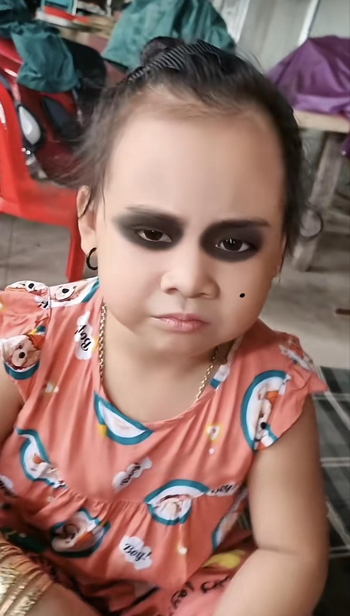 Mẹo "cai nghiện" tivi, điện thoại cho khối nghỉ h&egrave; vừa h&agrave;i hước vừa hiệu quả, c&aacute;c mẹ truyền tay nhau cười nghi&ecirc;ng ngả- Ảnh 7.