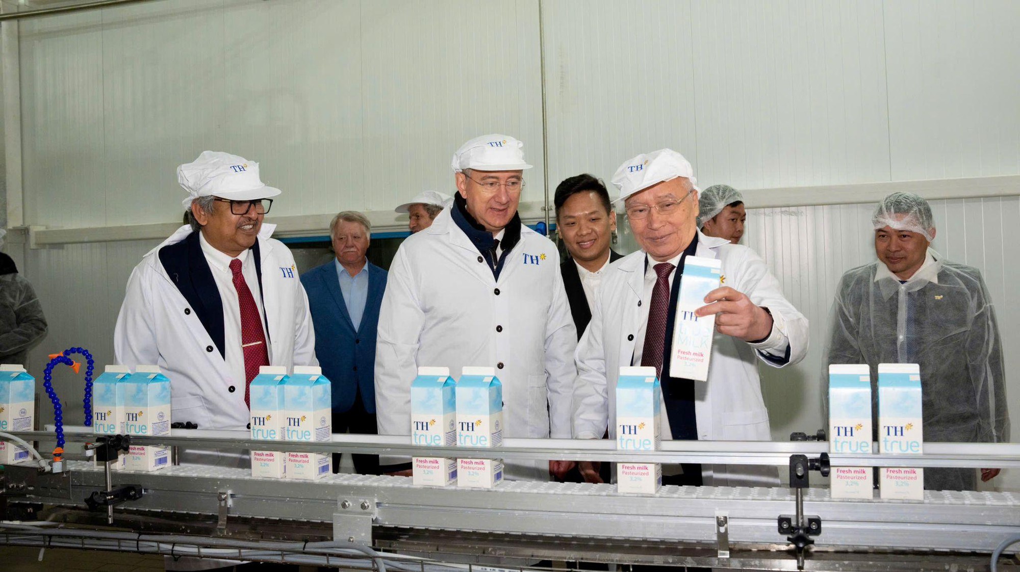 Dự &aacute;n chăn nu&ocirc;i v&agrave; chế biến sữa tươi sạch của TH tại &ldquo;vựa sữa&rdquo; Kaluga của Li&ecirc;n bang Nga - Ảnh 4.