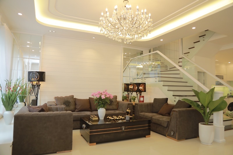 Nam ca sĩ có “bộ sưu tập” nhà từ Nam ra Bắc, biệt thự 50 tỷ, U50 phong độ nhưng không muốn lấy vợ - Ảnh 4.