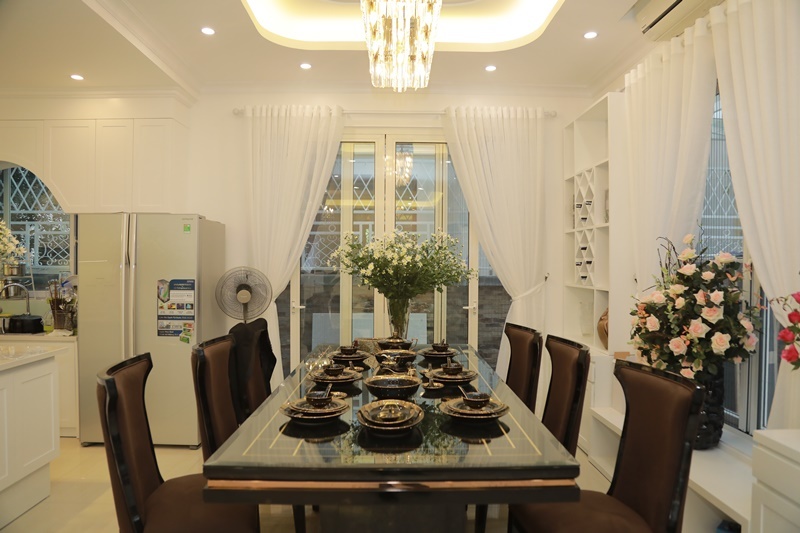 Nam ca sĩ có “bộ sưu tập” nhà từ Nam ra Bắc, biệt thự 50 tỷ, U50 phong độ nhưng không muốn lấy vợ - Ảnh 5.