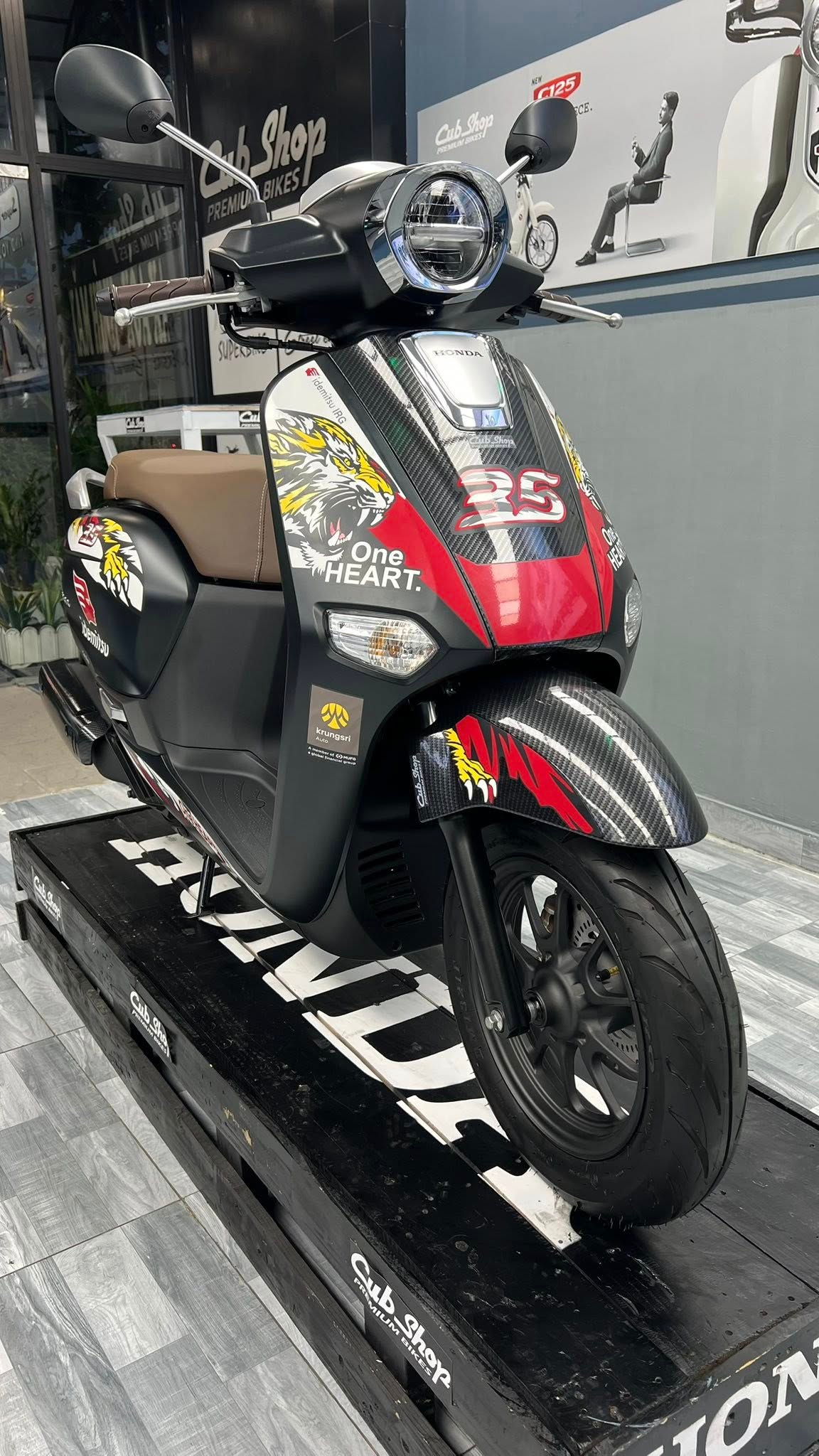 3 mẫu xe ga mới nhất của Honda về Việt Nam: Thiết kế độc lạ, có xe chỉ 'ăn' 1,7L/100km- Ảnh 5.