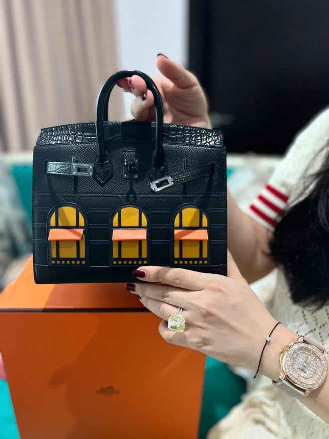 Gọi l&aacute;i xe ri&ecirc;ng l&agrave; 