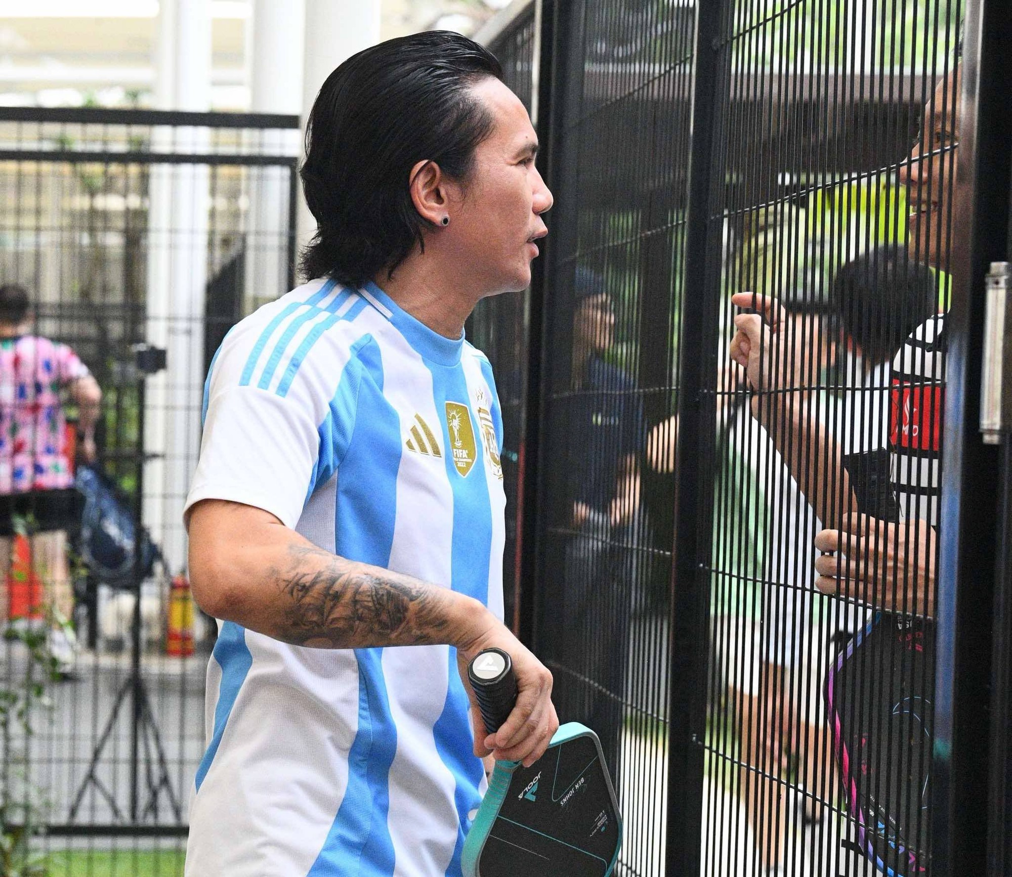 Tóm nguyên dàn anh trai Tự Long, Tuấn Hưng thi đấu pickleball nảy lửa- Ảnh 6.