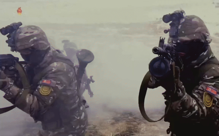 Ông Putin ra tuyên bố gây chấn động: Mỹ vào cuộc khẩn, TT Zelensky cầu cứu - Ảnh 5.