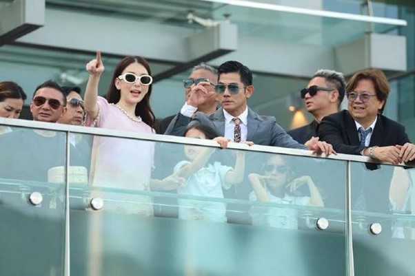 Tài tử xứ Cảng Thơm: Quách Phú Thành "lên chức" ở tuổi 60- Ảnh 2.