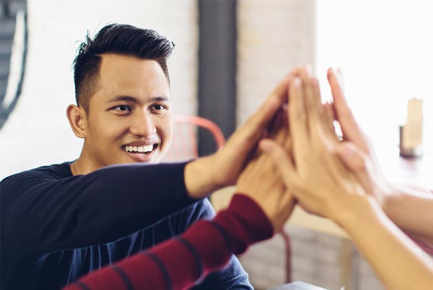 10 dấu hiệu của một người khỏe mạnh cả về thể chất và tinh thần. Hãy xem bạn có bao nhiêu trong số đó- Ảnh 2.