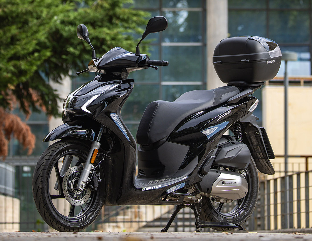 Cứ ngỡ Honda SH 2025 ra mắt, nhưng hóa ra đây lại là 'bản sao' rẻ tiền đến từ Trung Quốc- Ảnh 4.