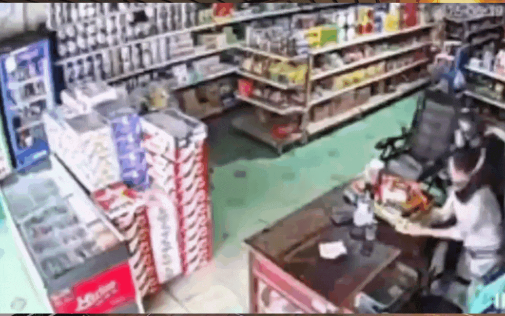 NÓNG: Công an bắt được kẻ giết hại nữ chủ quán tạp hóa giữa ban ngày - Ảnh 1.