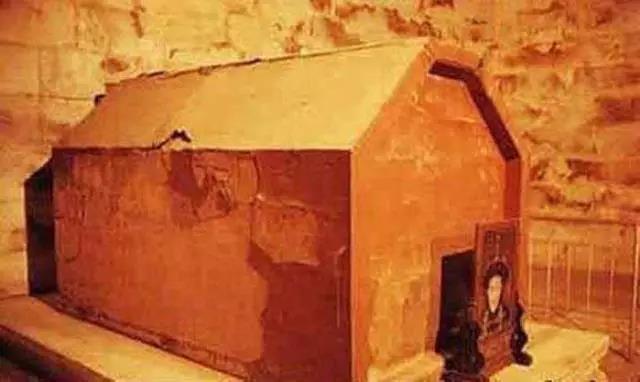 Bị Tôn Điện Anh đụng chạm, thi thể Từ Hi đột nhiên"mọc" lông trắng: Chuyên gia ra mặt lý giải lời đồn - Ảnh 2.