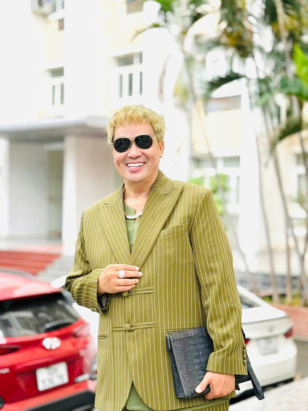 Nam nghệ sĩ rao biệt phủ 100 tỷ, tuổi 54: “Tôi đang chuẩn bị thi đầu vào Tiến sĩ” - Ảnh 5. Nam nghệ sĩ rao biệt phủ 100 tỷ, tuổi 54: “Tôi đang chuẩn bị thi đầu vào Tiến sĩ” - Ảnh 5.
