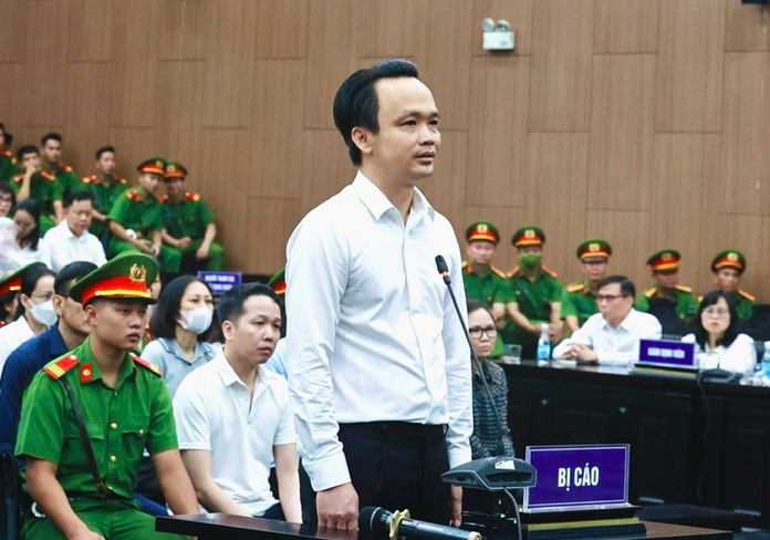 Cựu chủ tịch FLC Trịnh Văn Quyết cùng 2 em gái chuẩn bị hầu toà- Ảnh 1. Cựu chủ tịch FLC Trịnh Văn Quyết cùng 2 em gái chuẩn bị hầu toà- Ảnh 1.