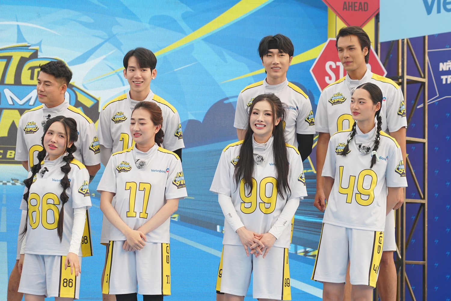 Á hậu Quỳnh Anh và Yaya Trương Nhi rời show đua xe ngay tập 1 vì lý do này - Ảnh 1. Á hậu Quỳnh Anh và Yaya Trương Nhi rời show đua xe ngay tập 1 vì lý do này - Ảnh 1.