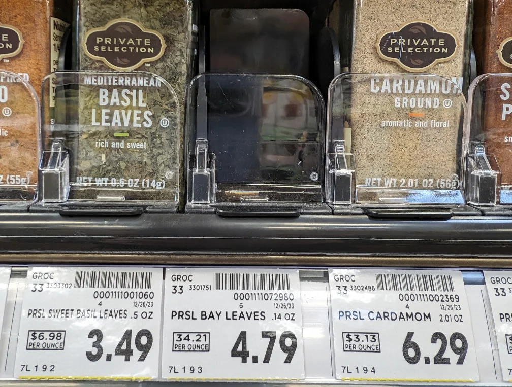 Một loại lá dân dã của Việt Nam bất ngờ được săn lùng với giá đắt đỏ: Xuất khẩu tăng 300%, là một vị dược liệu quý hiếm - Ảnh 2.