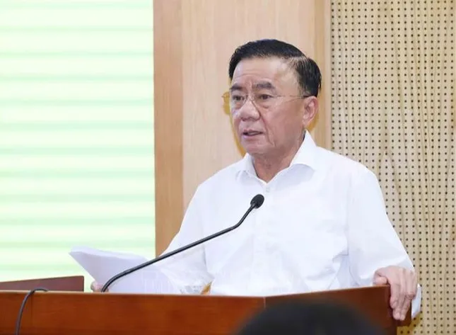Chỉ thị của Bộ Chính trị về bầu cử đại biểu Quốc hội khóa XVI và HĐND các cấp - Ảnh 1. Chỉ thị của Bộ Chính trị về bầu cử đại biểu Quốc hội khóa XVI và HĐND các cấp - Ảnh 1.