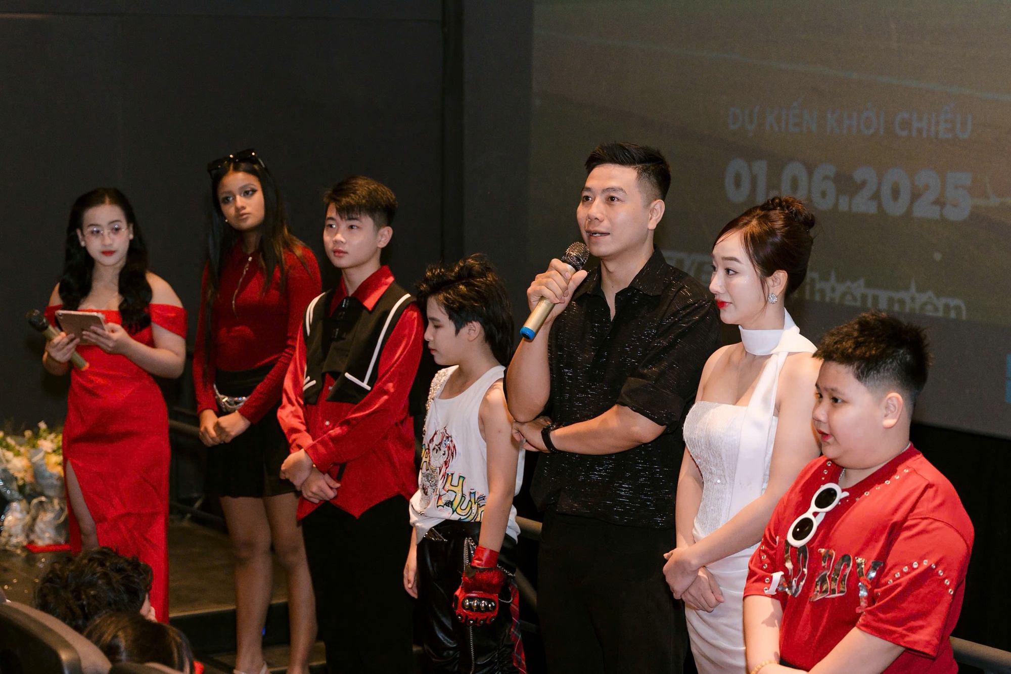 Phim "Mùa hè bất tận" ca ngợi tình bạn và lòng vị tha của tuổi học trò- Ảnh 2.