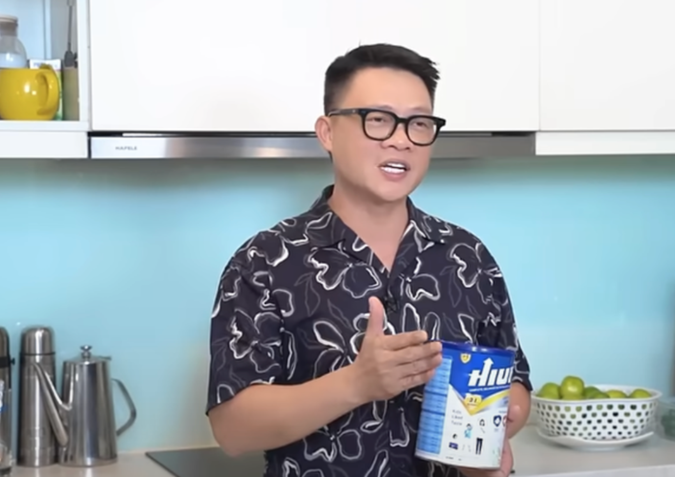 BTV Quang Minh nói bị lừa dối sau khi Chủ tịch Công ty sản xuất sữa Hiup giả bị bắt- Ảnh 1.