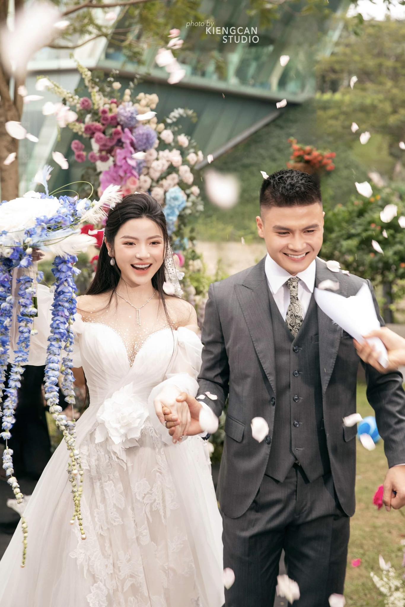 Chu Thanh Huyền gầy trơ xương, phản pháo tin đồn "bầu lần 2" gây sốt cõi mạng - Ảnh 3. Chu Thanh Huyền gầy trơ xương, phản pháo tin đồn "bầu lần 2" gây sốt cõi mạng - Ảnh 3.