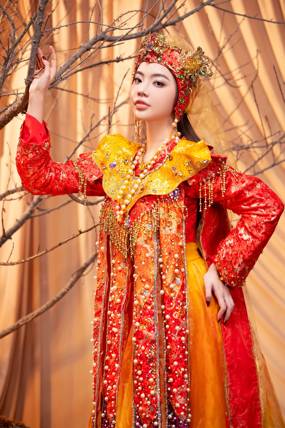 Những trang phục tái chế ấn tượng tại Miss Earth Vietnam 2025- Ảnh 11. Những trang phục tái chế ấn tượng tại Miss Earth Vietnam 2025- Ảnh 11.