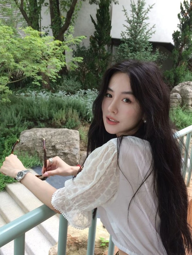 Cạn lời: Chồng đưa 20 triệu/tháng, vợ vẫn lén bán hết trang sức, nhẫn cưới để lấy tiền tiêu- Ảnh 3. Cạn lời: Chồng đưa 20 triệu/tháng, vợ vẫn lén bán hết trang sức, nhẫn cưới để lấy tiền tiêu- Ảnh 3.