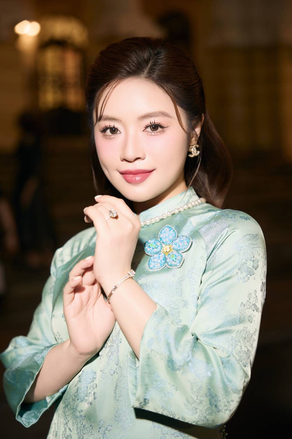 Nguyễn Thu Hằng tự hào khi hát mừng kỷ niệm 100 năm Ngày Báo chí Cách mạng Việt Nam - Ảnh 4. Nguyễn Thu Hằng tự hào khi hát mừng kỷ niệm 100 năm Ngày Báo chí Cách mạng Việt Nam - Ảnh 4.