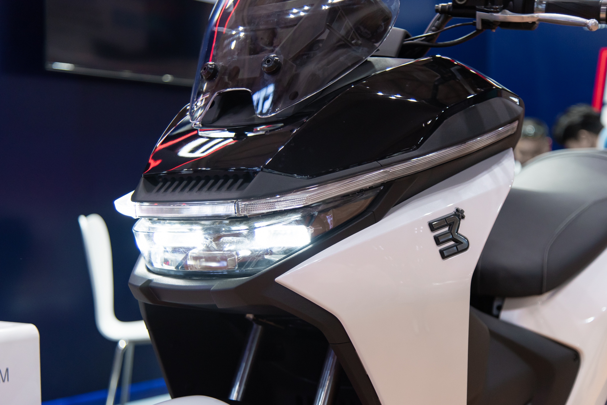 E3 Mobility Deux7 - Xe máy điện Hàn Quốc mới lạ về Việt Nam: Giá dự kiến 100 triệu đồng, nhỏ hơn SH, chạy 120km/sạc - Ảnh 4.