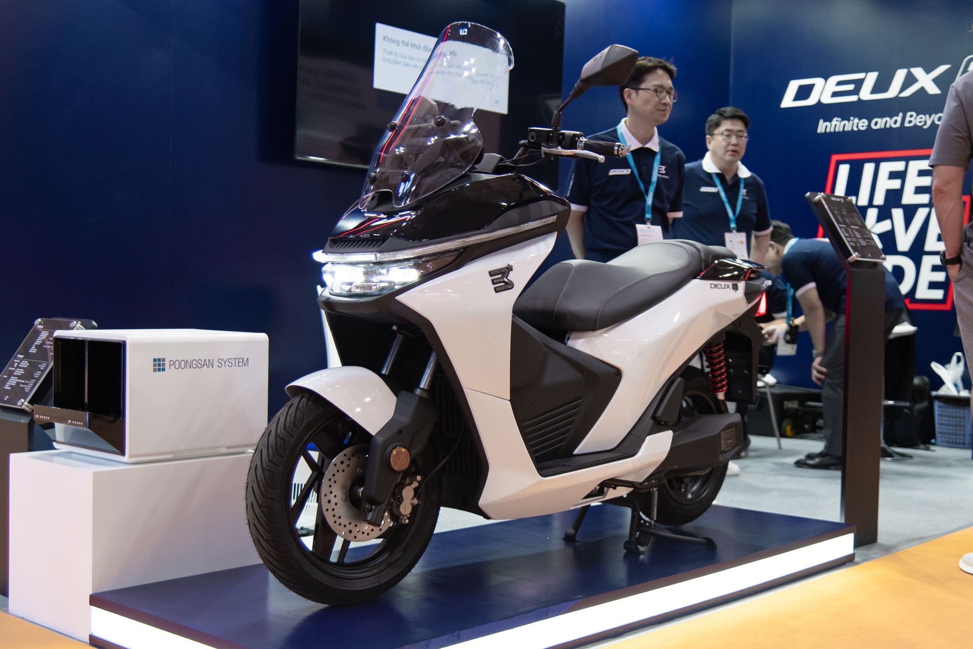 E3 Mobility Deux7 - Xe máy điện Hàn Quốc mới lạ về Việt Nam: Giá dự kiến 100 triệu đồng, nhỏ hơn SH, chạy 120km/sạc - Ảnh 1.