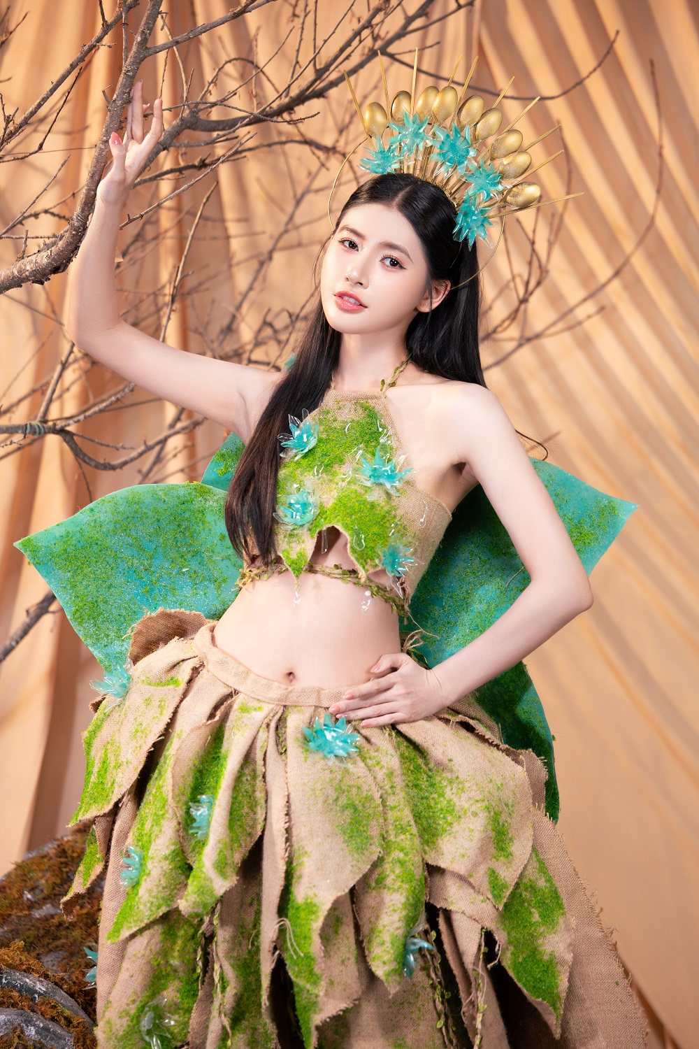 Những trang phục tái chế ấn tượng tại Miss Earth Vietnam 2025- Ảnh 1. Những trang phục tái chế ấn tượng tại Miss Earth Vietnam 2025- Ảnh 1.