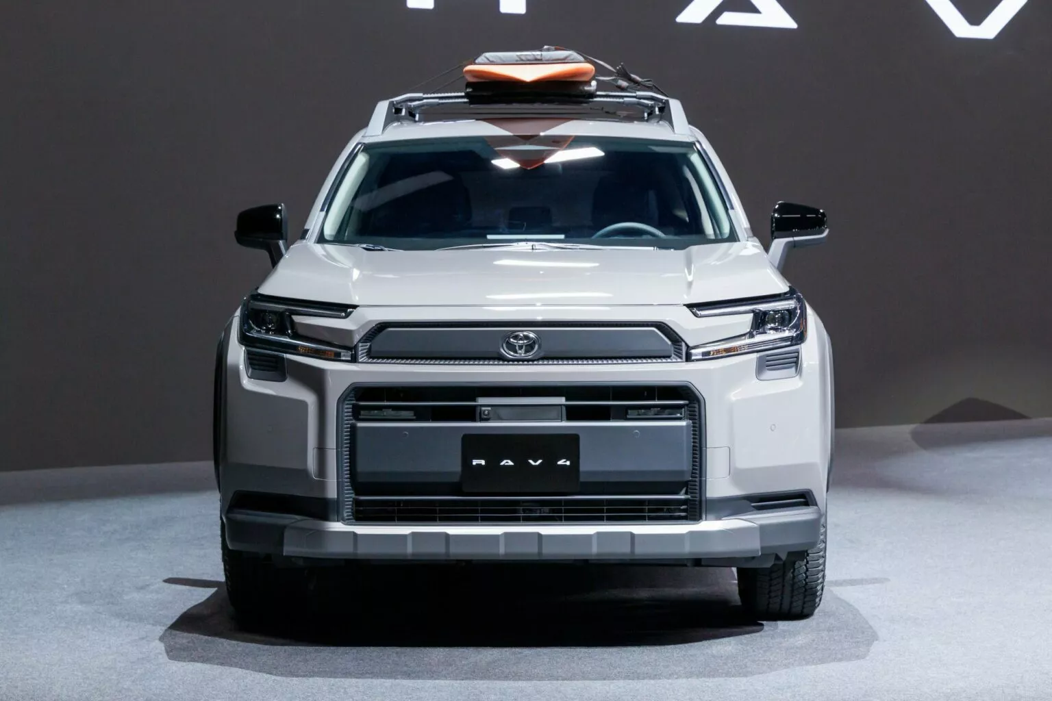 Bán tải Toyota nhỏ hơn Hilux mà thế này thì dễ hot: Thiết kế hiện đại như RAV4, có thể dùng máy hybrid - Ảnh 10.