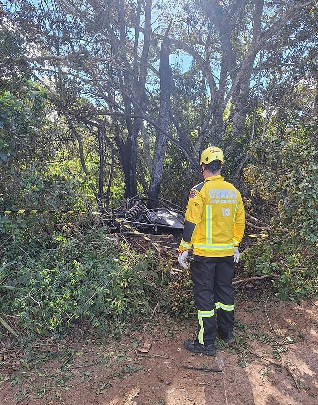 Ba người ôm nhau chết trong vụ khinh khí cầu bốc cháy ở Brazil - Ảnh 2. Ba người ôm nhau chết trong vụ khinh khí cầu bốc cháy ở Brazil - Ảnh 2.