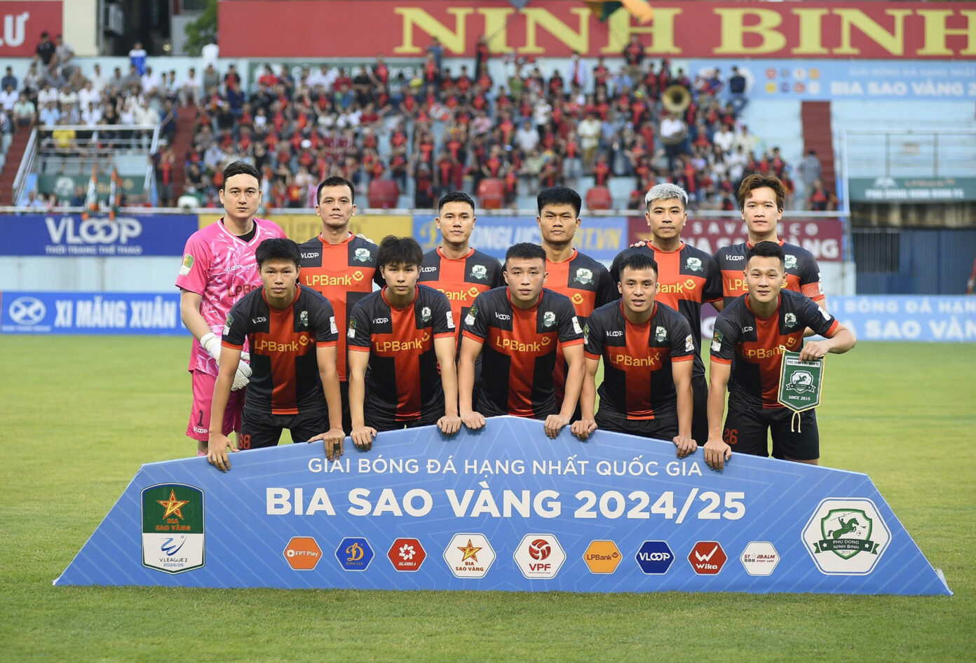 Đặng Văn Lâm ký hợp đồng 30 tỷ và tin đồn gây sốc tại V . League - Ảnh 1.