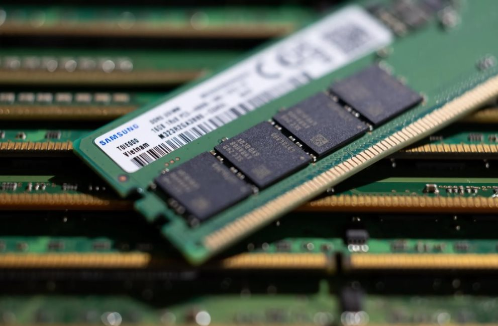 Google ngừng hợp tác với Samsung khiến tập đoàn Hàn Quốc sốc nặng - Ảnh 2.