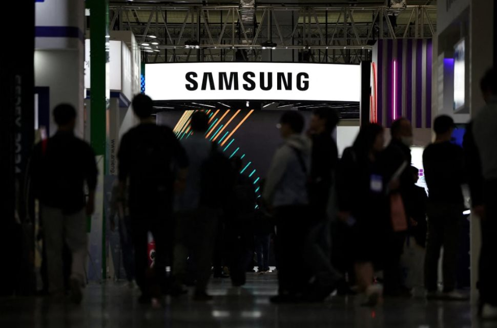 Google ngừng hợp tác với Samsung khiến tập đoàn Hàn Quốc sốc nặng - Ảnh 3.