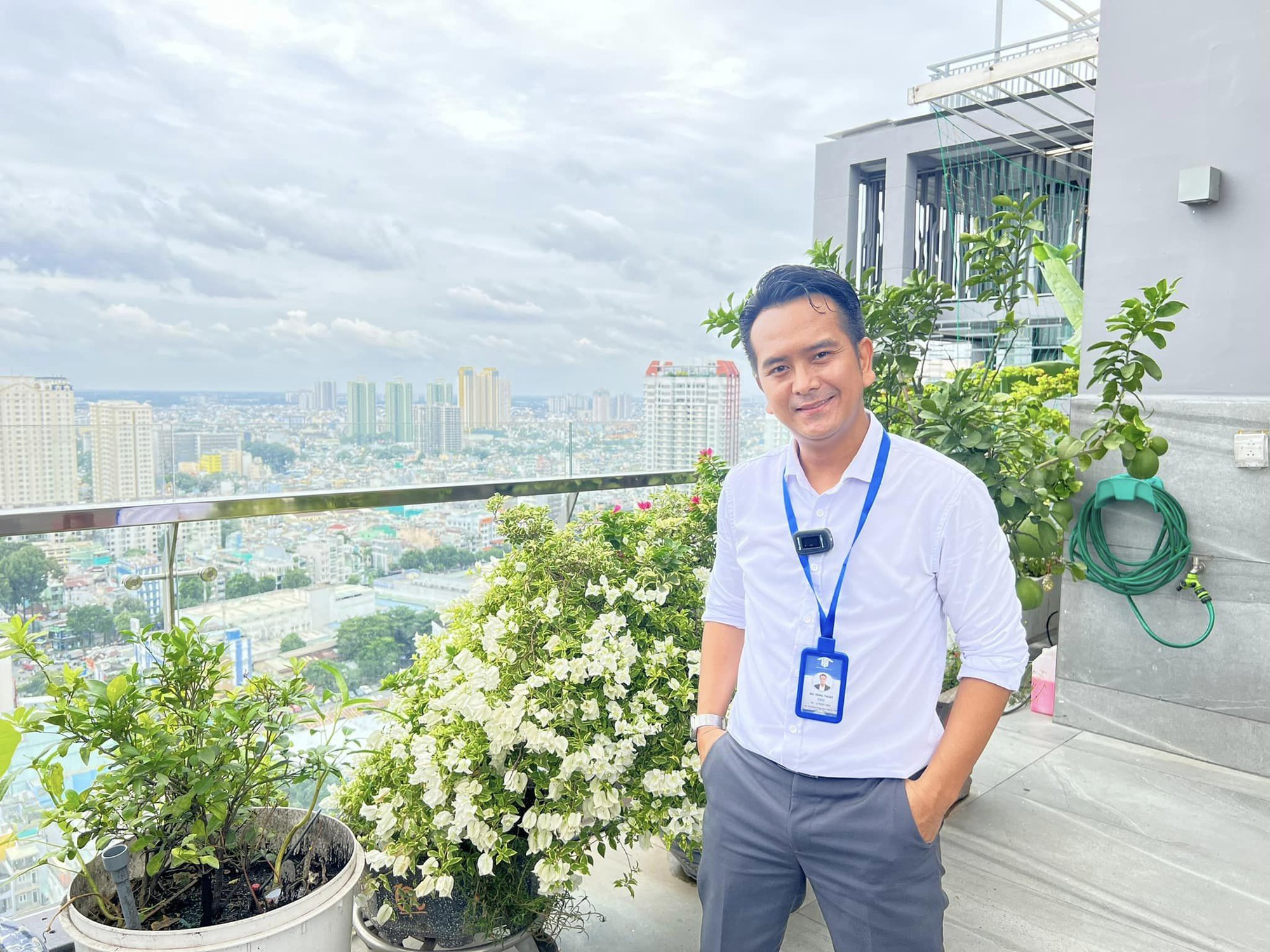 Người cùng Cường Đô La livestream bán nhà: Mở 3 công ty BĐS, 2 lần thông báo giải thể, đổi nghề xong đổi đời- Ảnh 2.