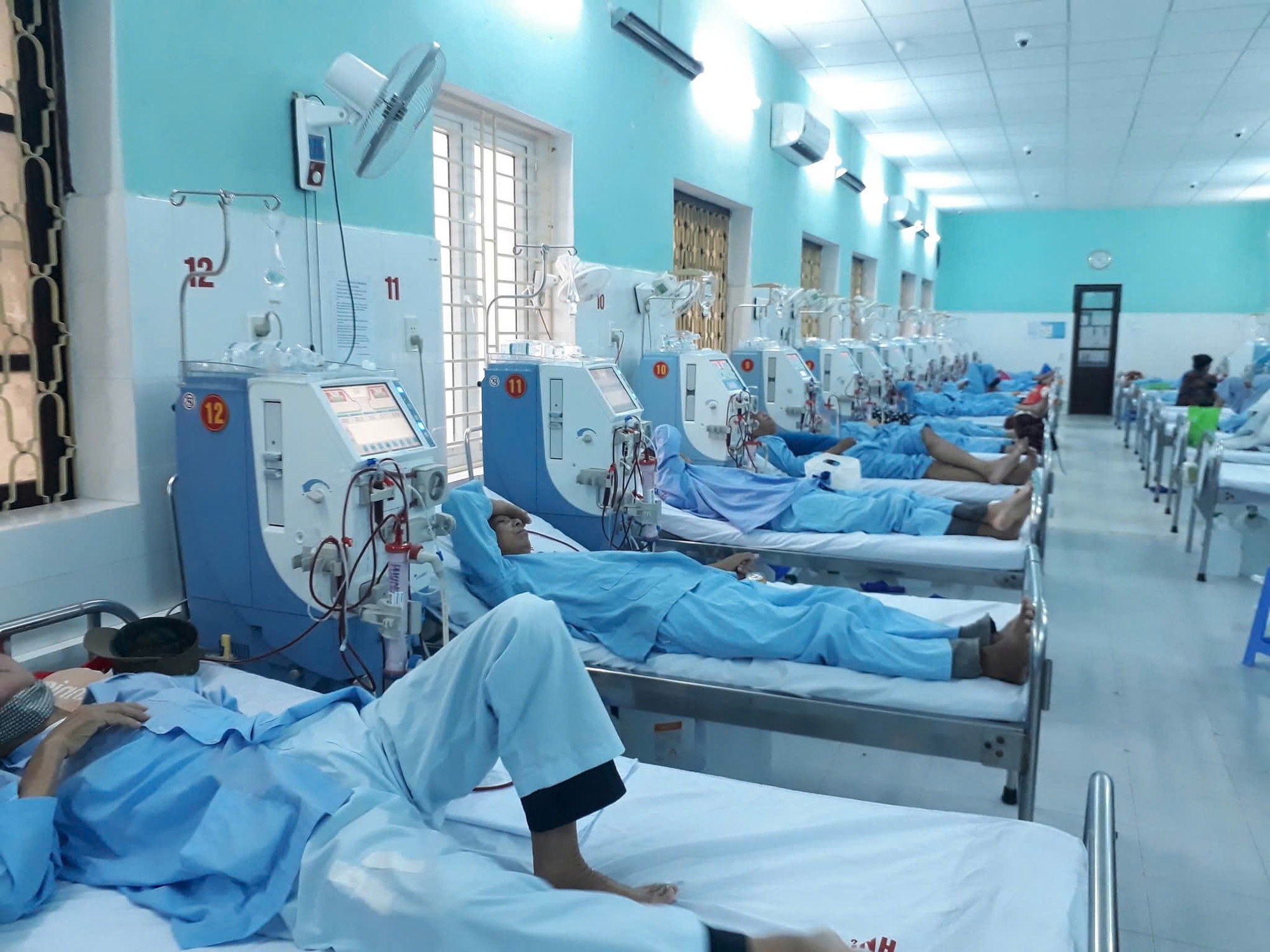 24 tuổi đã suy thận giai đoạn cuối: Chỉ vì 1 sai lầm mà khiến cơ thể phải 'trả giá đắt' - Ảnh 2.