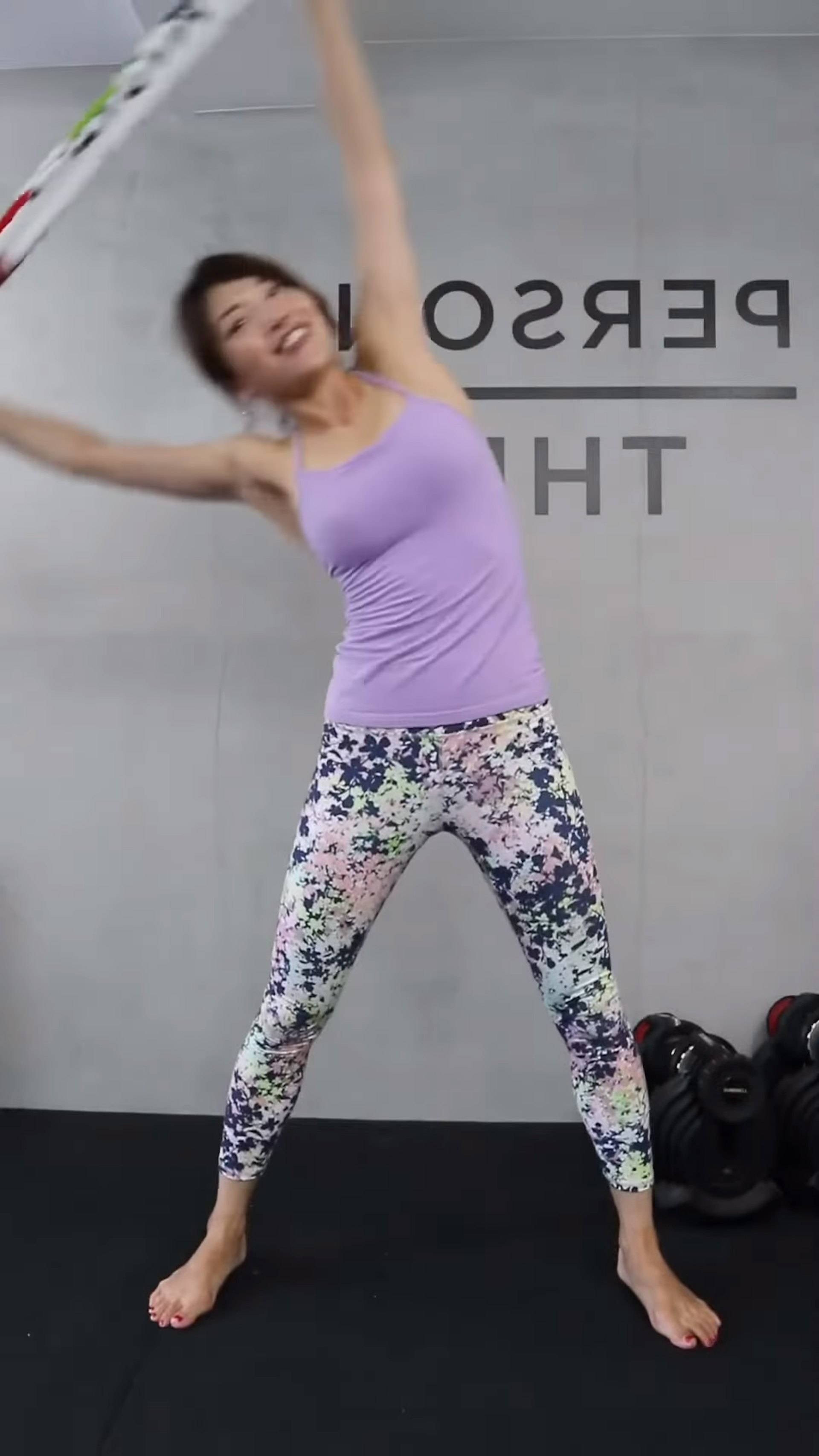 Nhật Bản sốt rần rần với 4 b&agrave;i tập giảm mỡ lưng tại nh&agrave;, gi&uacute;p giảm đến 10kg trong 2 tuần, sở hữu tấm lưng thon gọn quyến rũ- Ảnh 2.