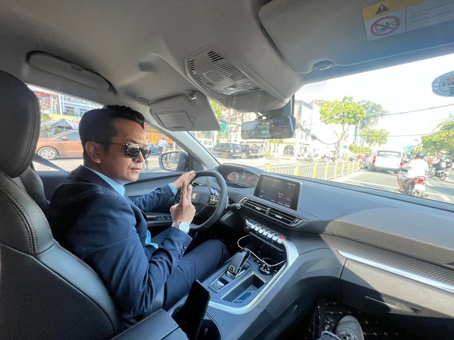 Người cùng Cường Đô La livestream bán nhà: Mở 3 công ty BĐS, 2 lần thông báo giải thể, đổi nghề xong đổi đời- Ảnh 3.