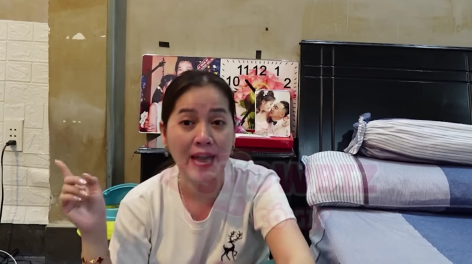 Con gái cố NSƯT Vũ Linh: "Ba đang nằm cũng bật dậy lao xuống lầu"- Ảnh 2. Con gái cố NSƯT Vũ Linh: "Ba đang nằm cũng bật dậy lao xuống lầu"- Ảnh 2.