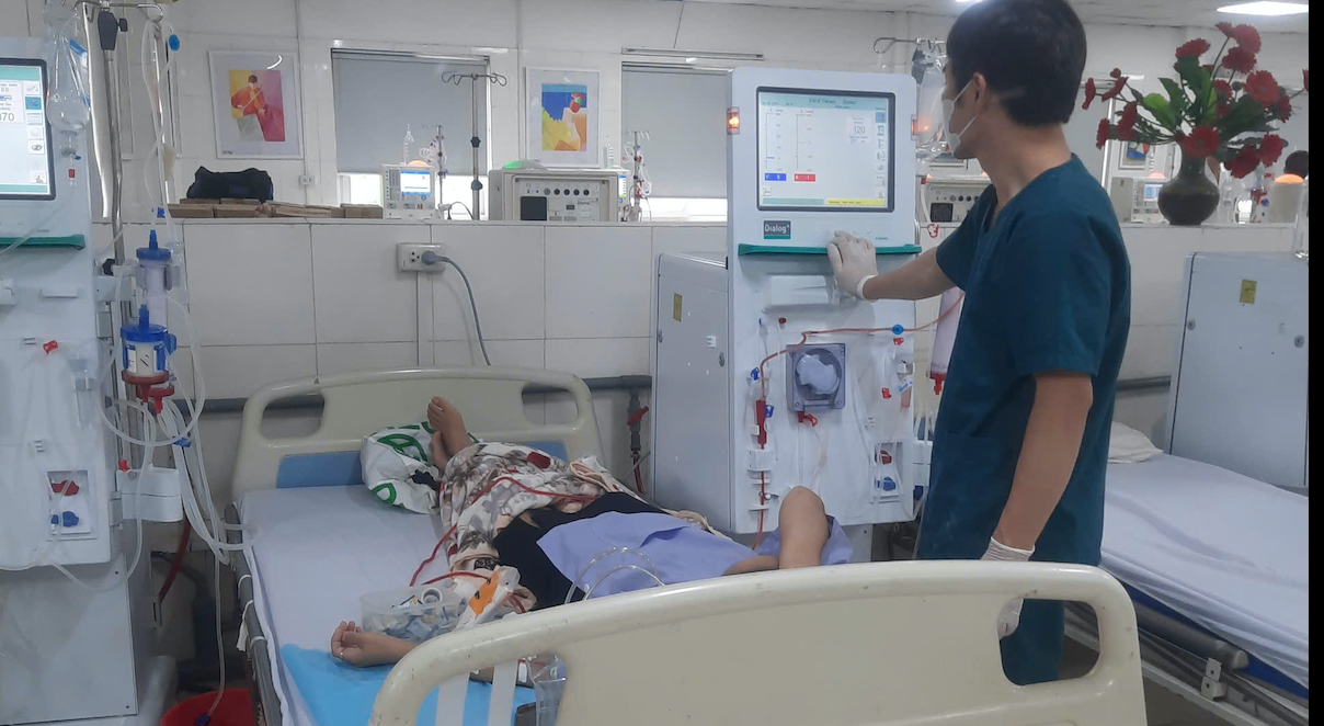 Hàng chục nghìn tấn dầu chăn nuôi ‘biến thành’ dầu ăn cho người: Ăn vào nguy hiểm ra sao? - Ảnh 2.