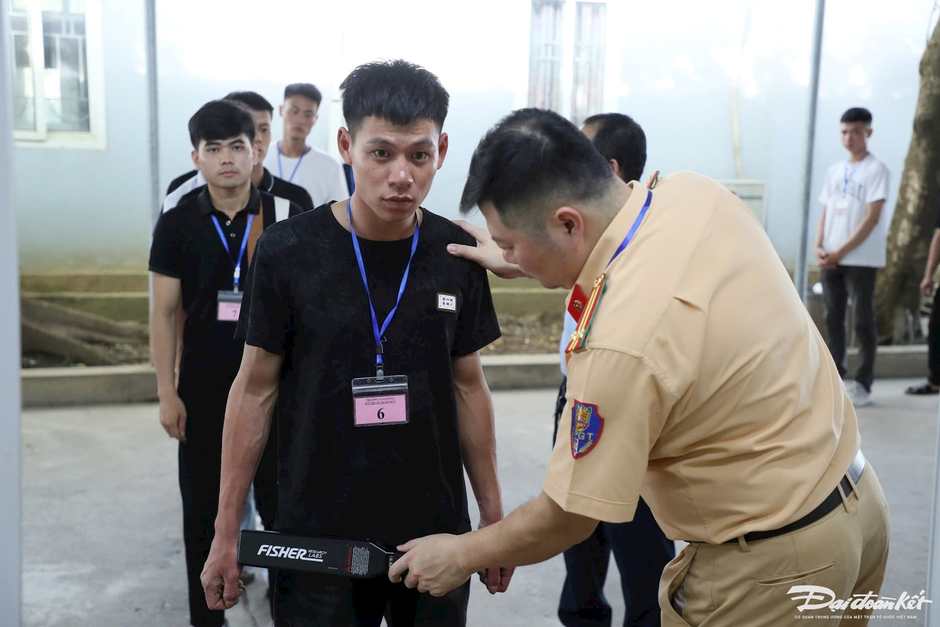 Ngày đầu CSGT Hà Nội tổ chức kỳ sát hạch lái xe - Ảnh 3.