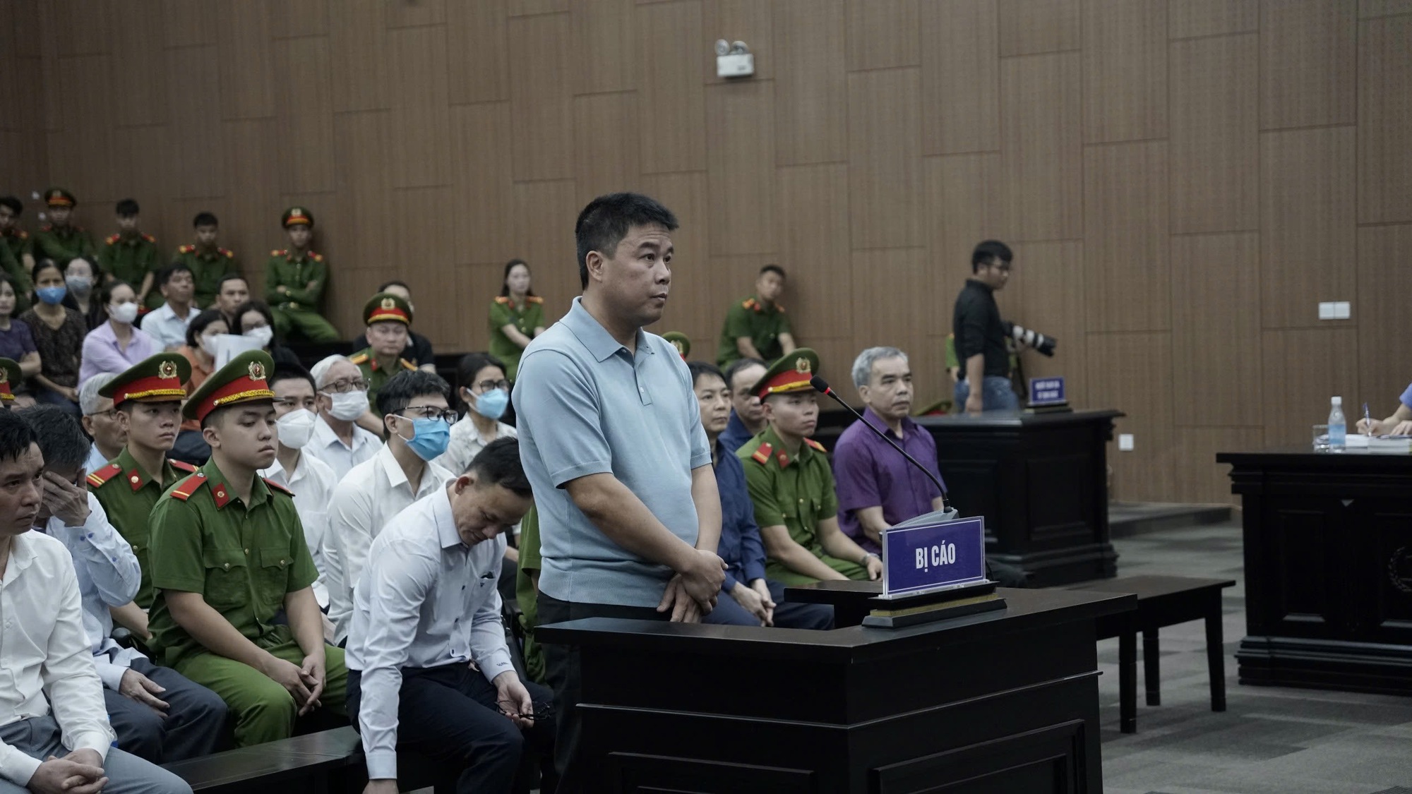 Chủ tịch Tập đoàn Phúc Sơn khai đưa va li, túi xách tiền tỉ cho nữ cựu bí thư Vĩnh Phúc - Ảnh 1.