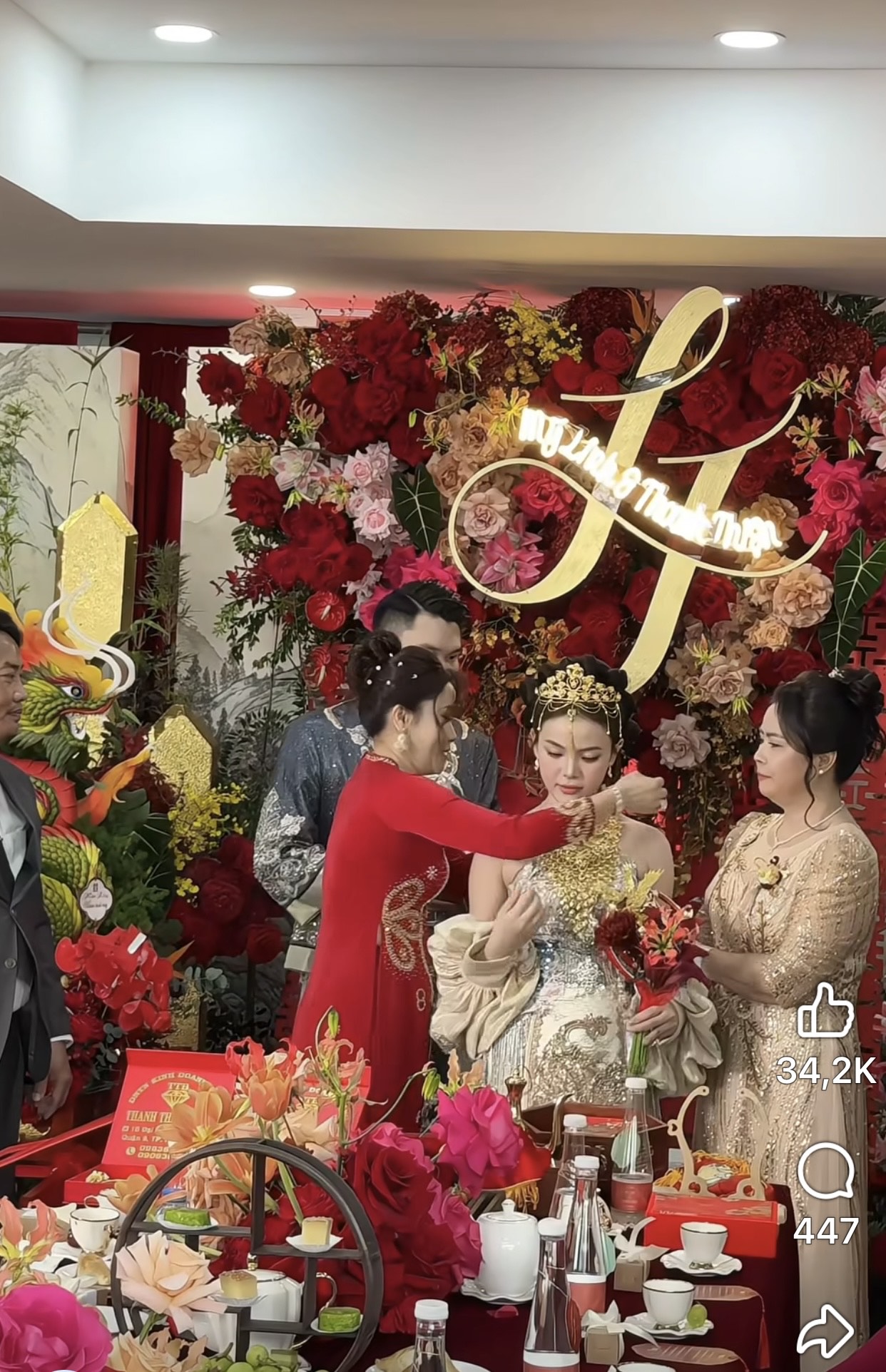 Danh t&iacute;nh c&ocirc; d&acirc;u S&agrave;i G&ograve;n xinh đẹp, đội tr&ecirc;n đầu vương miệng l&agrave;m từ 10 c&acirc;y v&agrave;ng "g&acirc;y b&atilde;o" MXH- Ảnh 5.