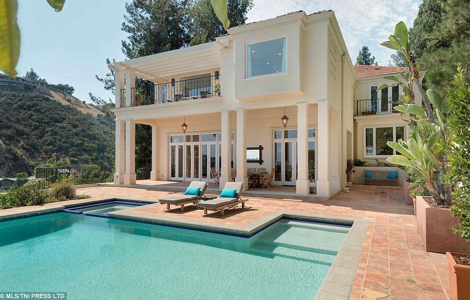 Sao phim “Sex and the city” sở hữu biệt thự 5 triệu đô ở TP đắt đỏ bậc nhất, chưa chồng nhưng đã có 2 con- Ảnh 4.