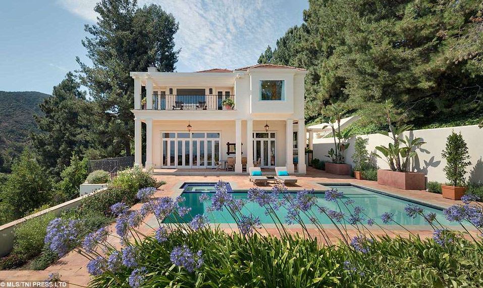 Sao phim “Sex and the city” sở hữu biệt thự 5 triệu đô ở TP đắt đỏ bậc nhất, chưa chồng nhưng đã có 2 con- Ảnh 3.