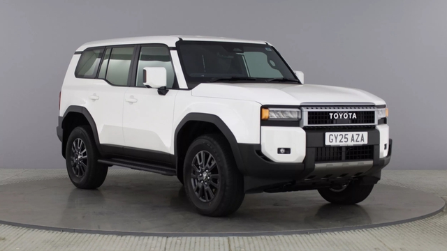 Toyota Land Cruiser Prado th&ecirc;m bản mới hợp d&acirc;n c&ocirc;ng tr&igrave;nh, người m&ecirc; độ: Chỉ 2 chỗ, cốp si&ecirc;u lớn, động cơ hybrid nhẹ - Ảnh 2.