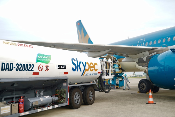 Hàng không Việt Nam sẽ mua tín chỉ carbon từ năm 2026 - Ảnh 1. Hàng không Việt Nam sẽ mua tín chỉ carbon từ năm 2026 - Ảnh 1.