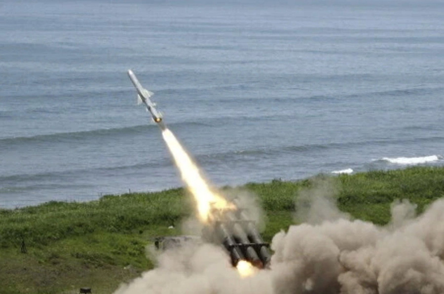 Nhật Bản thử nghiệm tên lửa Type 88 gần biên giới Nga gây chú ý toàn cầu - Ảnh 1.