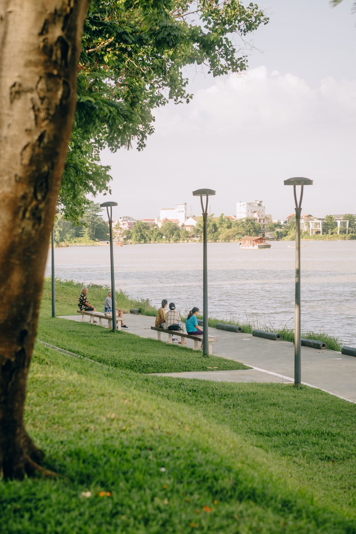 Tấm ảnh không tin nổi là Huế, dân tình rần rần săn lùng địa chỉ "đẹp như phim" này - Ảnh 10. Tấm ảnh không tin nổi là Huế, dân tình rần rần săn lùng địa chỉ "đẹp như phim" này - Ảnh 10.