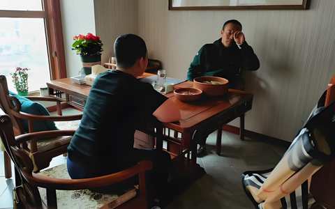 Chia tài sản xong thì bố chồng tôi biến mất, không ngờ dấu vết ông để lại khiến chúng tôi đổi đời còn anh chồng giàu có nhục nhã không ngẩng mặt lên nổi- Ảnh 1. Chia tài sản xong thì bố chồng tôi biến mất, không ngờ dấu vết ông để lại khiến chúng tôi đổi đời còn anh chồng giàu có nhục nhã không ngẩng mặt lên nổi- Ảnh 1.