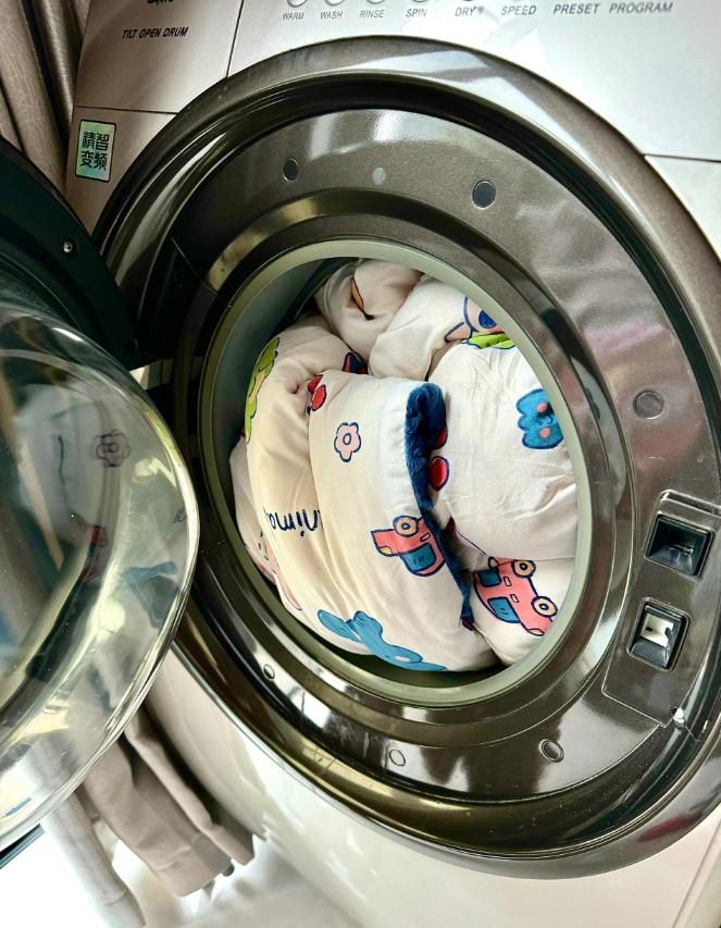 7 lỗi sai khi dùng máy giặt: Càng giặt quần áo càng bẩn, bốc mùi hôi- Ảnh 1. 7 lỗi sai khi dùng máy giặt: Càng giặt quần áo càng bẩn, bốc mùi hôi- Ảnh 1.