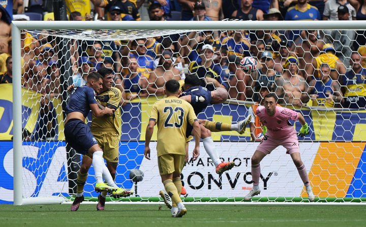 Thầy gi&aacute;o nghỉ dạy để ghi b&agrave;n triệu đ&ocirc; tại FIFA Club World Cup 2025 - Ảnh 1.